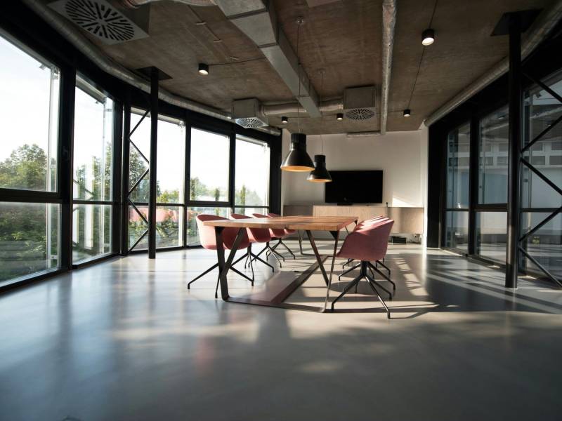 VOUS ÊTES UNE ENTREPRISE ?