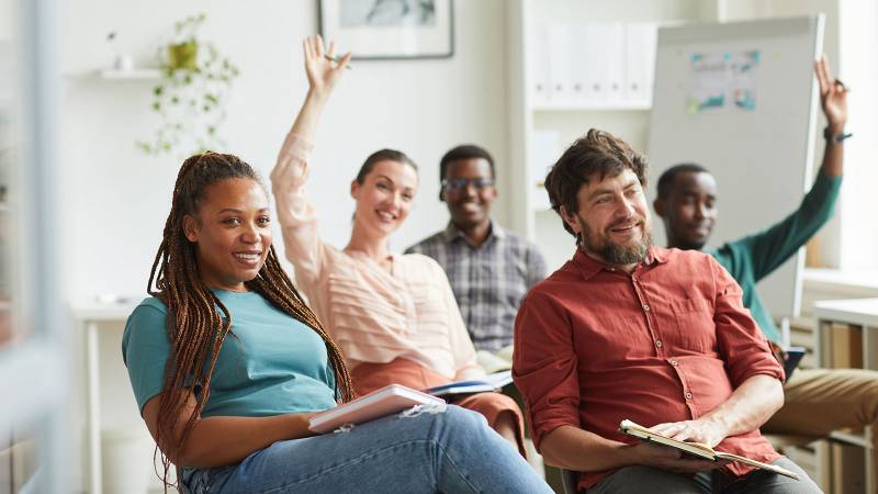 Formations clés pour les professionnels de l’accompagnement à Marseille